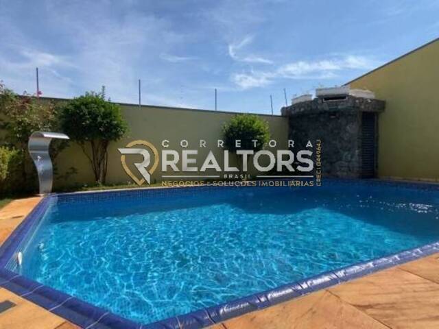 #SO0191 - Casa para Venda em Botucatu - SP