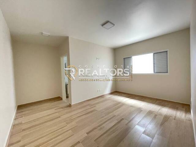 Casa para Venda em Botucatu - 5