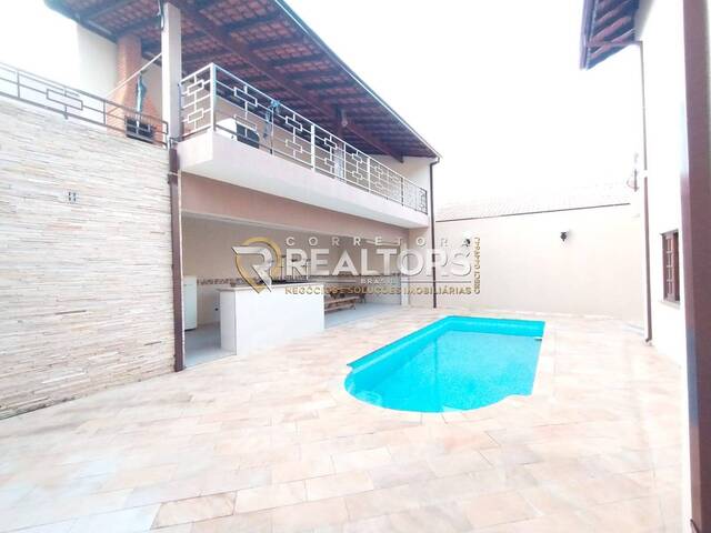 Casa para Venda em Botucatu - 4