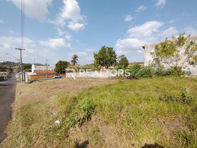 #TE0375 - Terreno para Venda em Botucatu - SP - 2