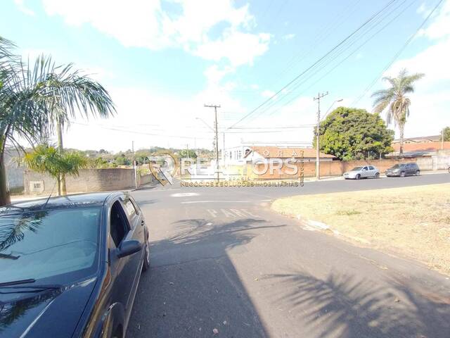 #TE0375 - Terreno para Venda em Botucatu - SP - 3