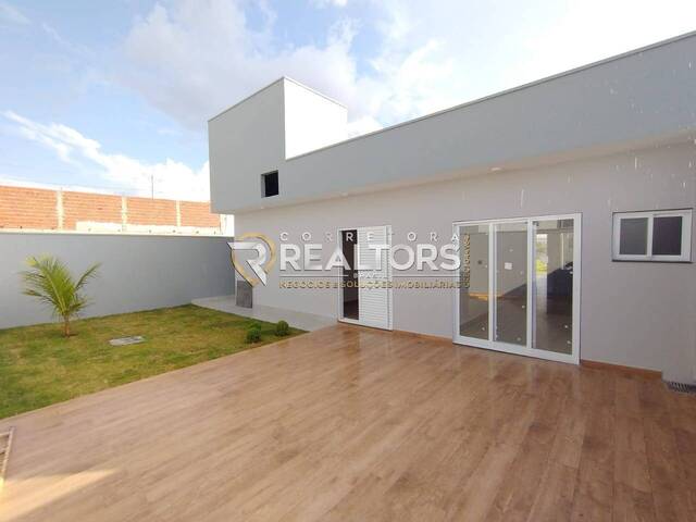 Casa para Venda em Botucatu - 5