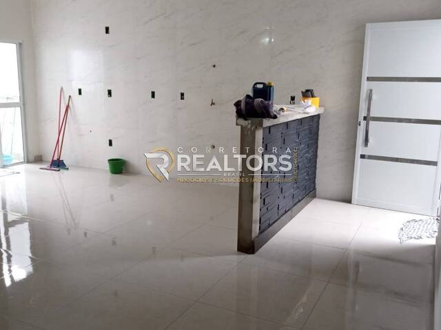 Casa para Venda em Botucatu - 3