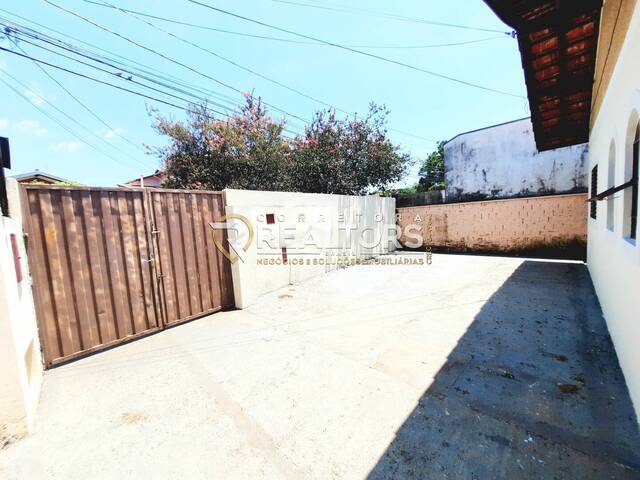 Casa para Venda em Botucatu - 2