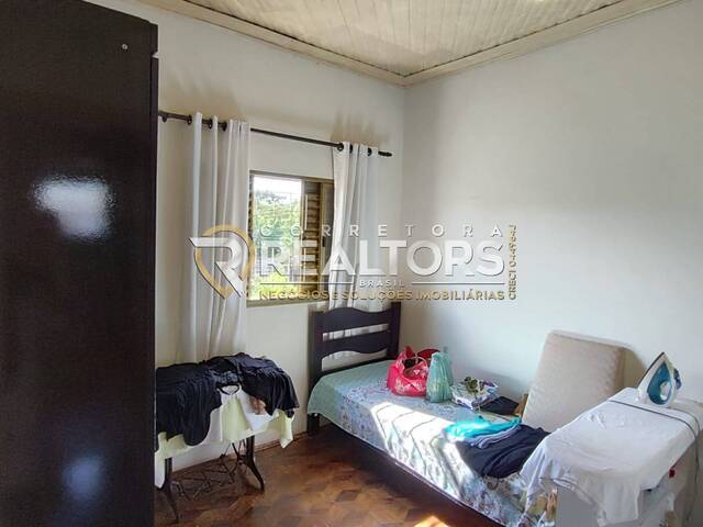 Casa para Venda em Botucatu - 3