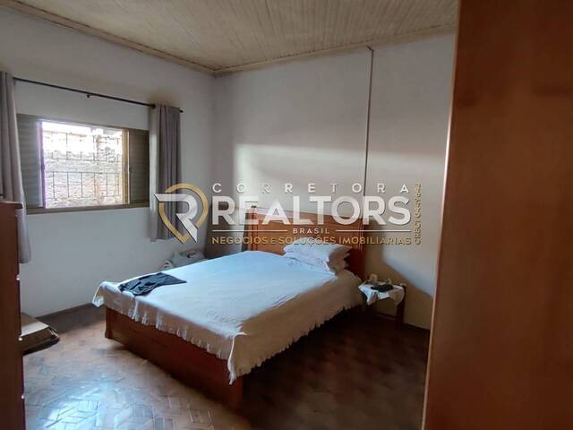 Casa para Venda em Botucatu - 2