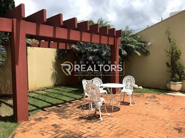 #SO0446 - Sobrado para Venda em Botucatu - SP - 2