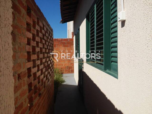 Casa para Venda em Botucatu - 5