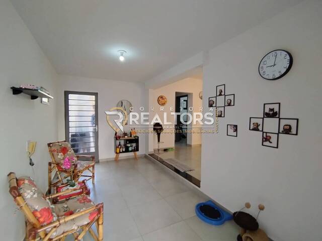 Casa para Venda em Botucatu - 4