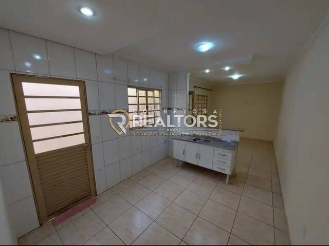 Casa para Venda em Botucatu - 4