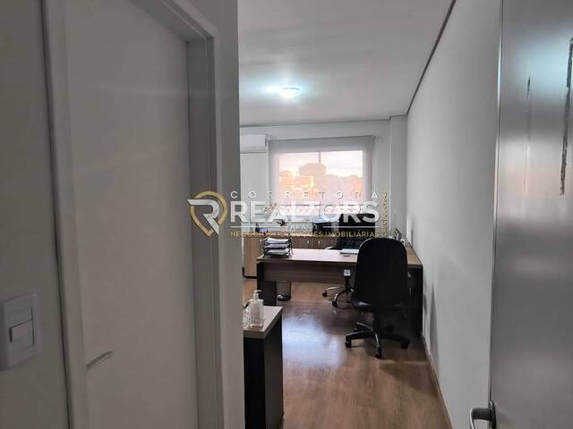 Sala para Venda em Botucatu - 2