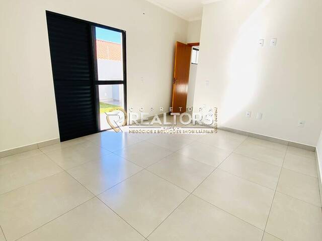 Casa para Venda em Botucatu - 5