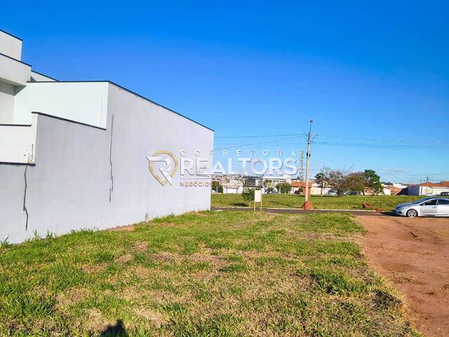 Terreno para Venda em Botucatu - 3