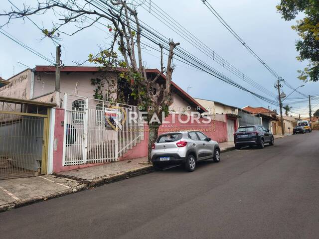 #CA0452 - Casa para Venda em Botucatu - SP