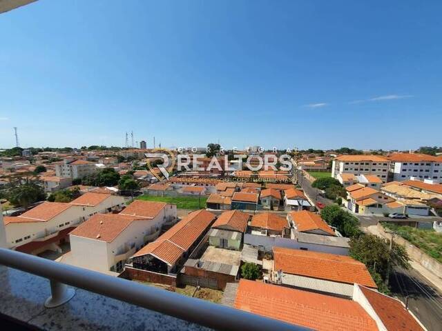 Apartamento para Venda em Botucatu - 4