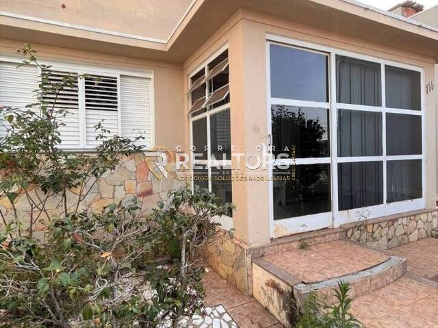 Casa para Venda em Botucatu - 4