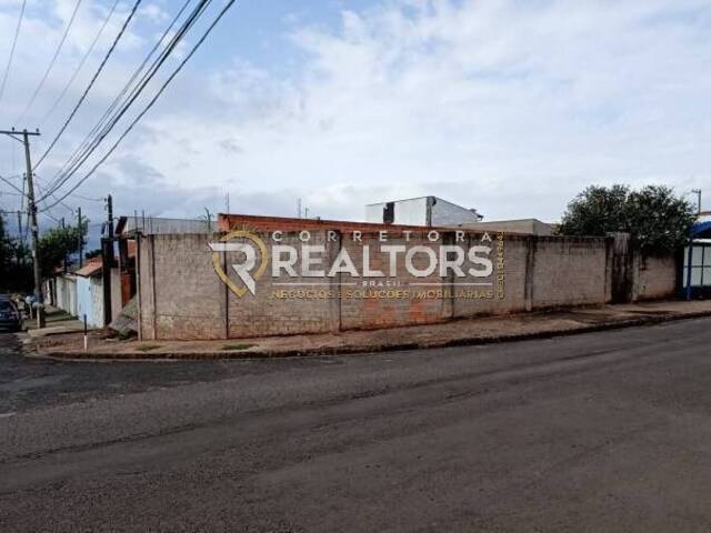 #TE0635 - Terreno para Venda em Botucatu - SP - 2