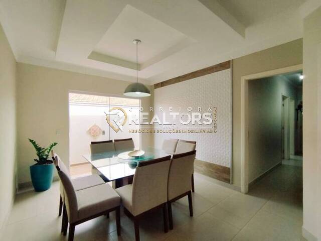 Casa para Venda em Botucatu - 4