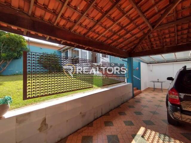 Casa para Venda em Botucatu - 3