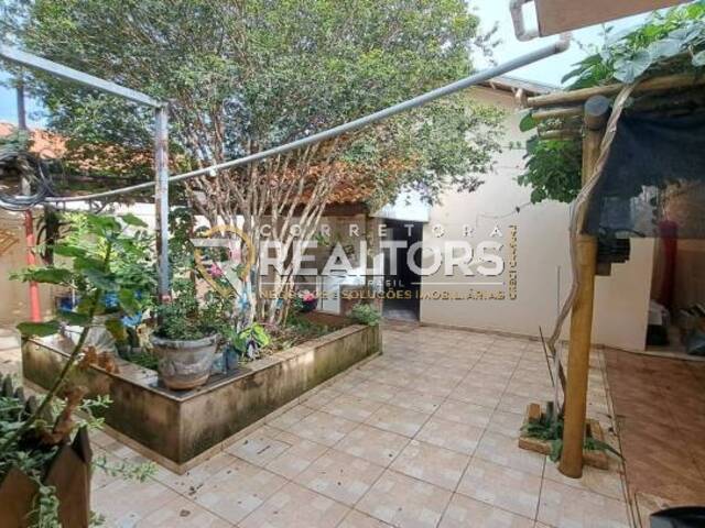 Casa para Venda em Botucatu - 5