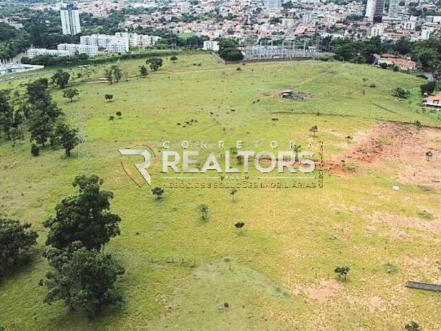 Área para Venda em Botucatu - 2