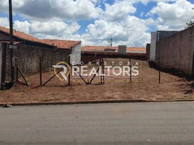 #TE0896 - Terreno para Venda em Botucatu - SP - 1