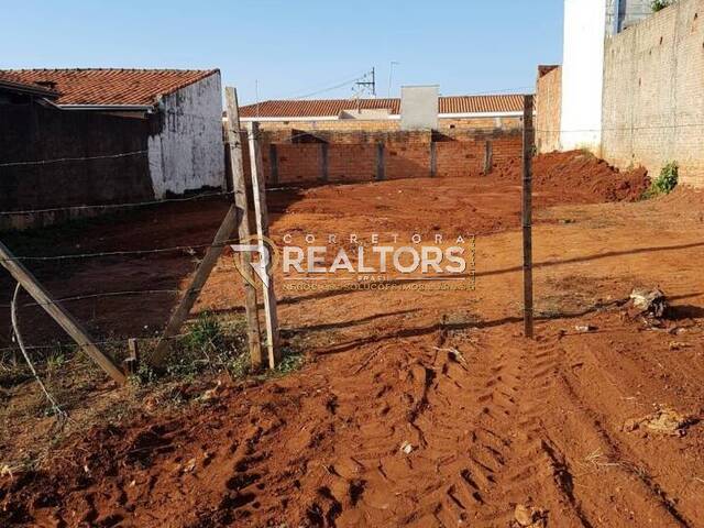 #TE0896 - Terreno para Venda em Botucatu - SP - 2