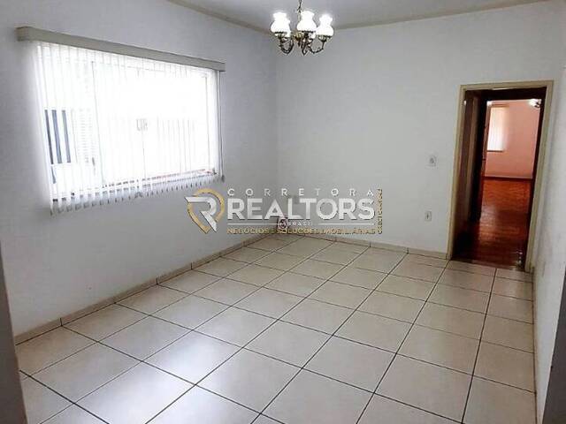 Casa para Venda em Botucatu - 4