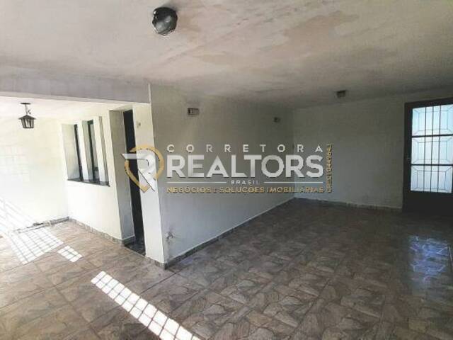 Casa para Venda em Botucatu - 3