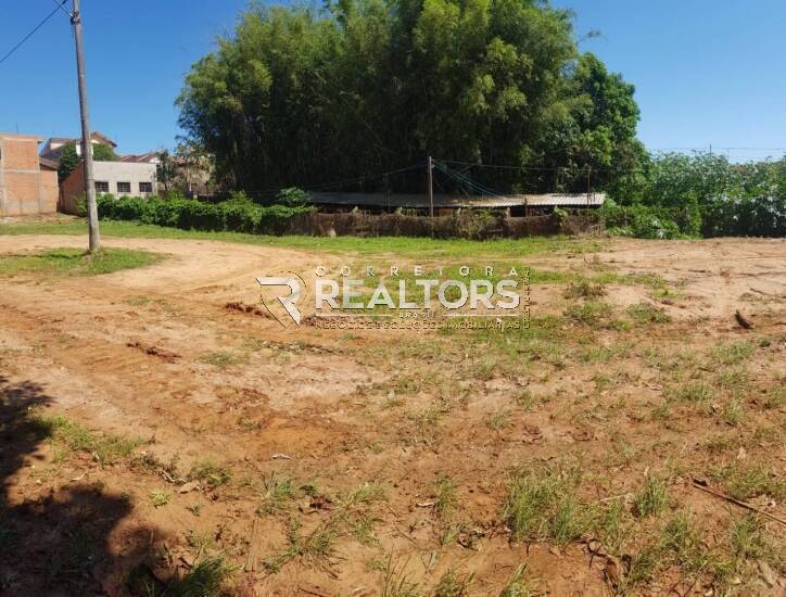 Terrenos de 25 x 10 m² á venda no centro em Botucatu-SP
