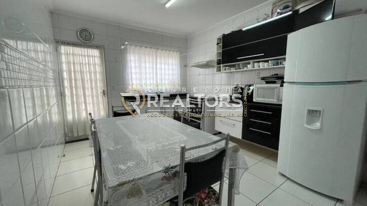 Sobrado à venda com 3 quartos, 180m² - Foto 4