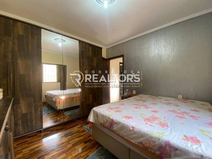 Sobrado à venda com 3 quartos, 300m² - Foto 13