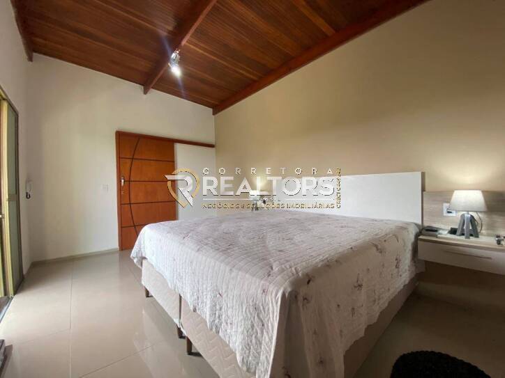 Sobrado à venda com 3 quartos, 300m² - Foto 23