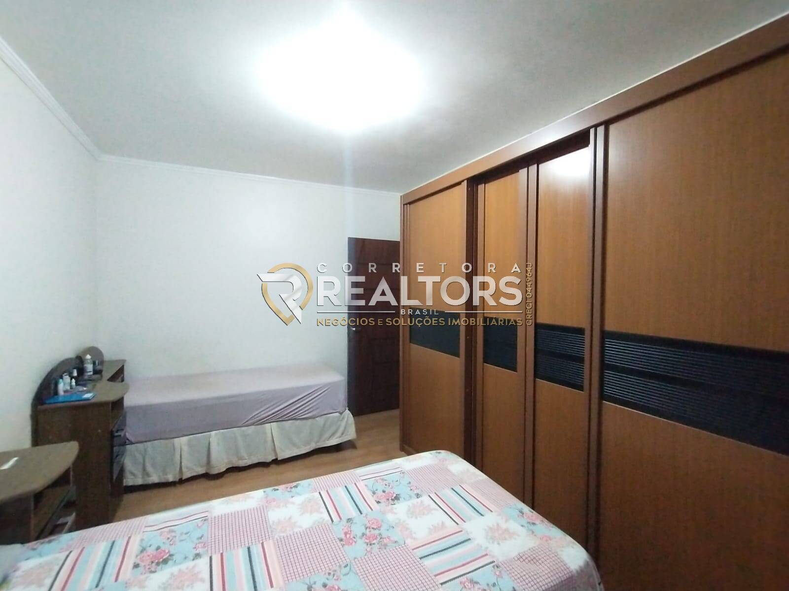 Casa à venda com 3 quartos, 170m² - Foto 8
