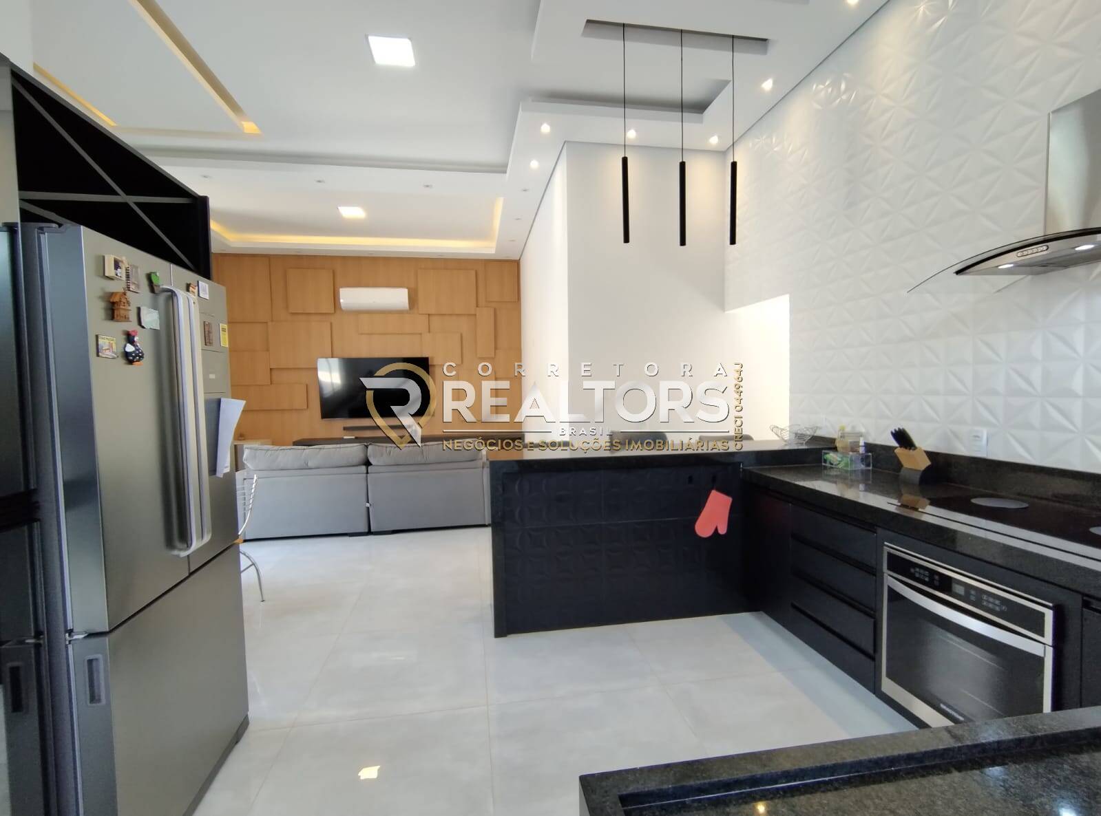 Casa à venda com 3 quartos, 170m² - Foto 1