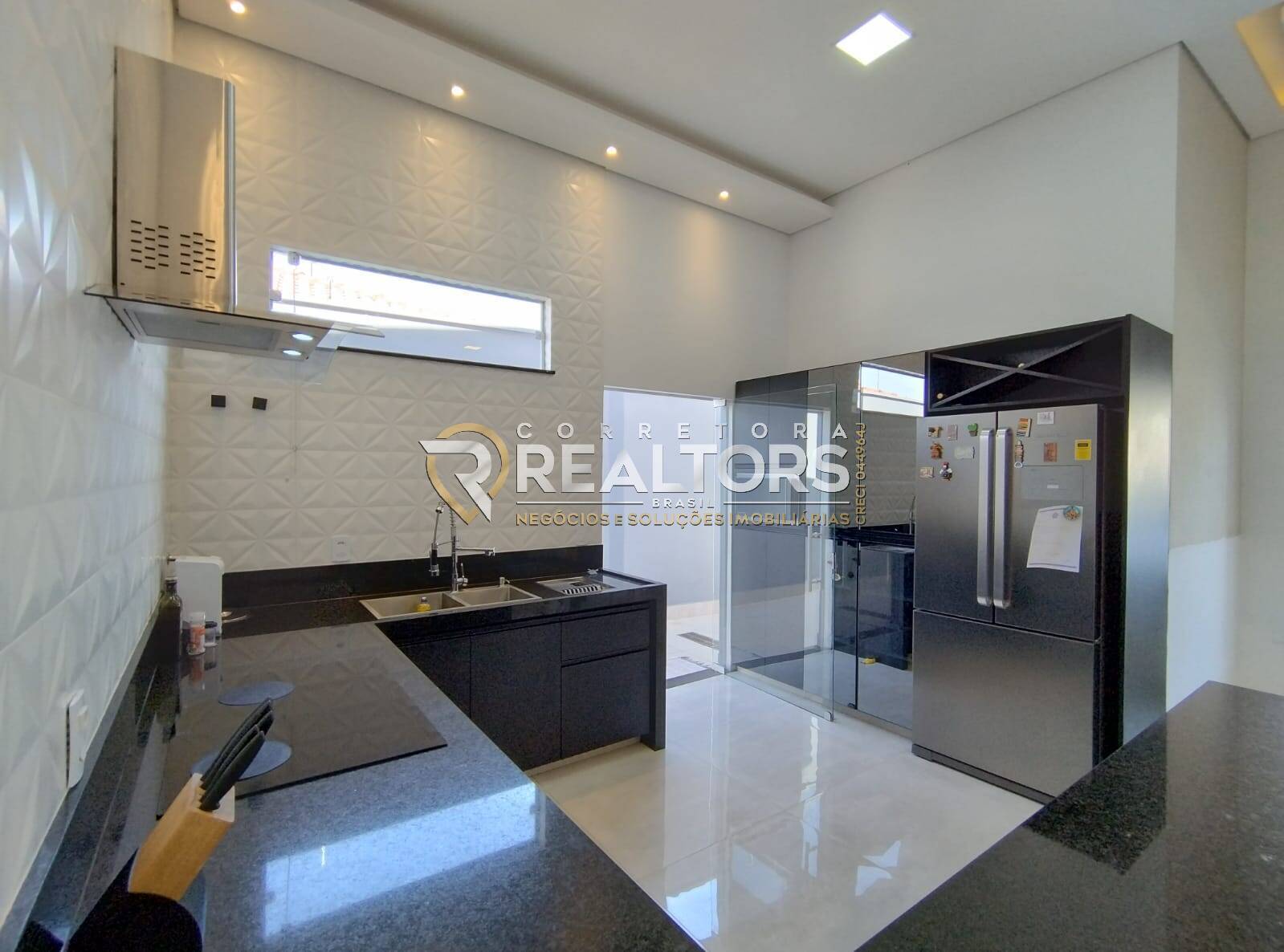 Casa à venda com 3 quartos, 170m² - Foto 11