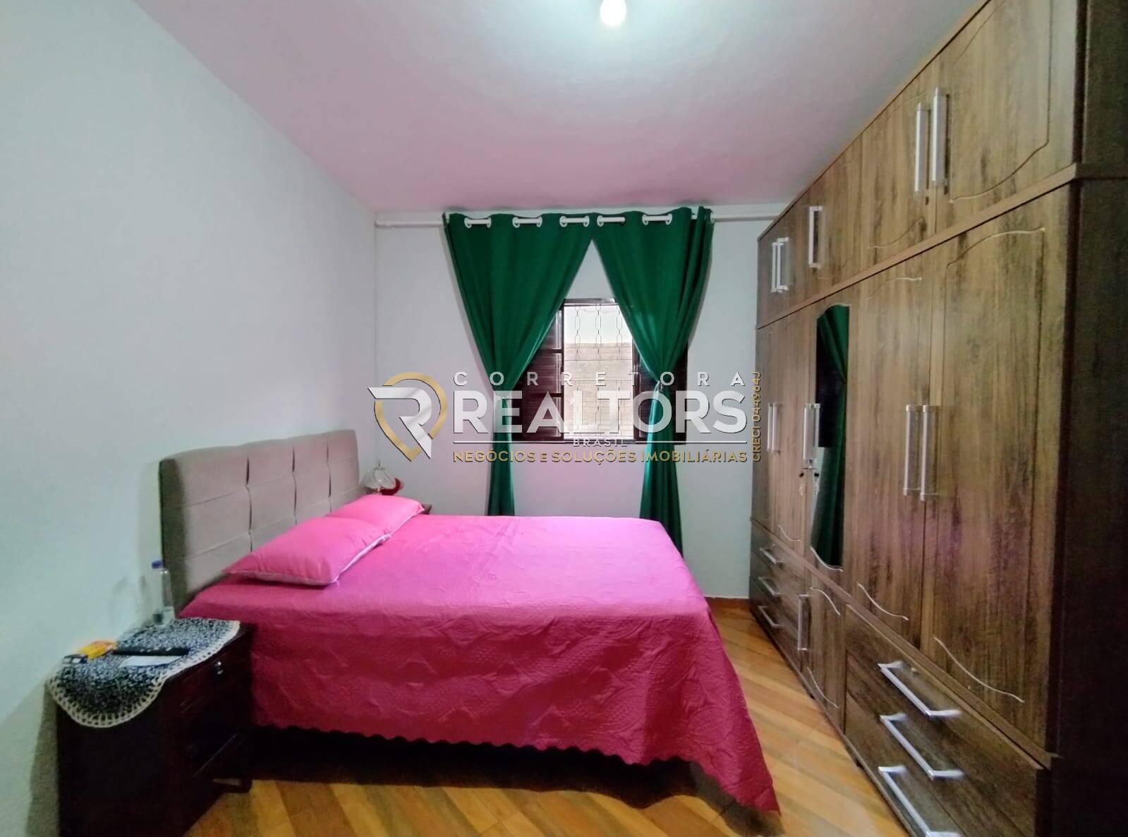 Casa à venda com 4 quartos, 180m² - Foto 11