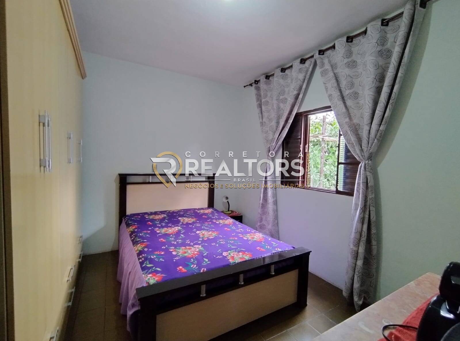 Casa à venda com 4 quartos, 180m² - Foto 14