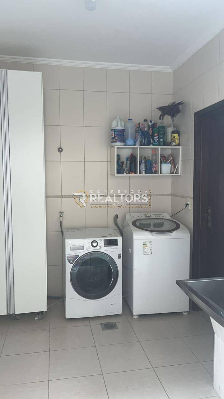 Sobrado à venda com 3 quartos, 300m² - Foto 9