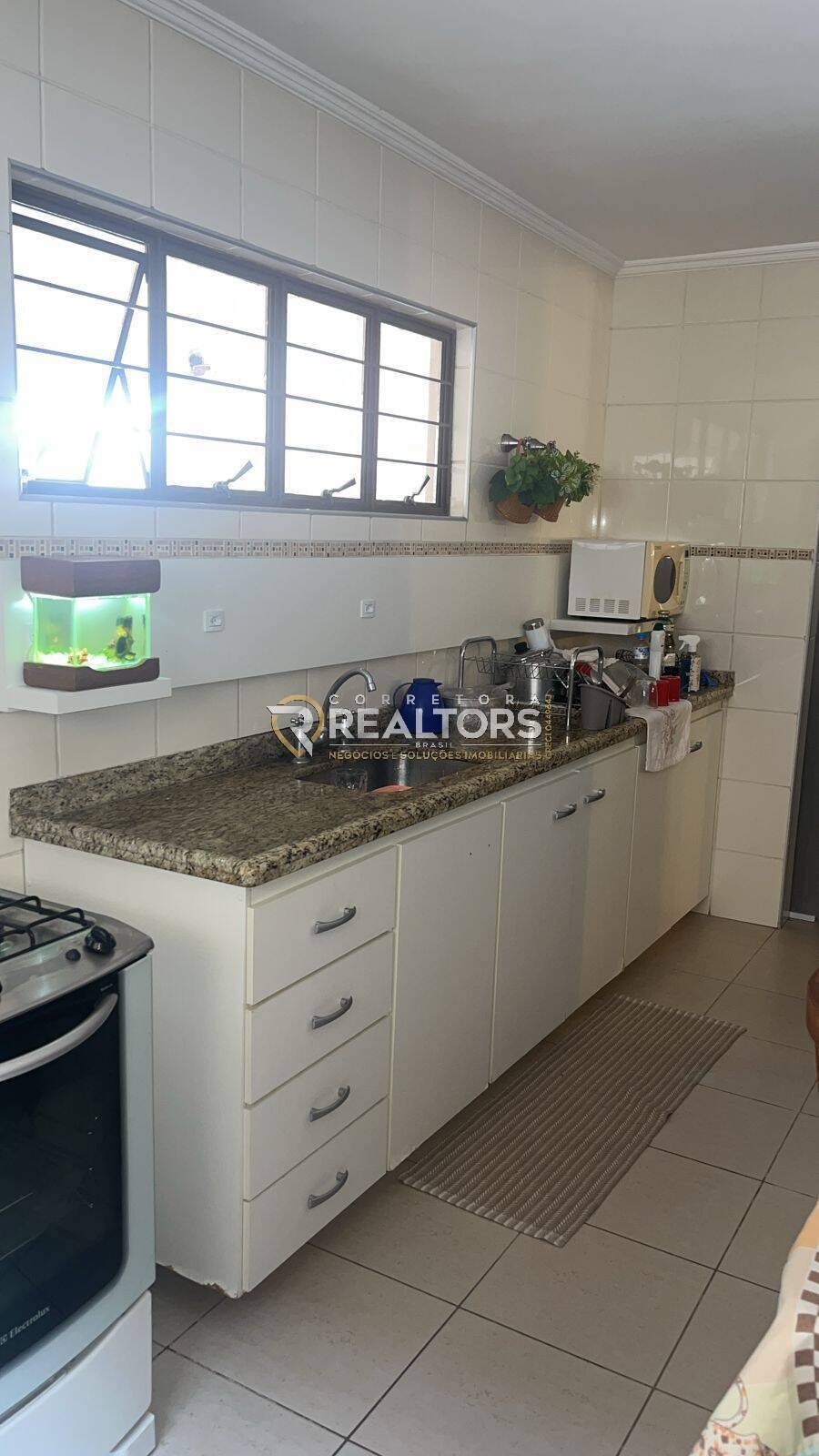 Sobrado à venda com 3 quartos, 300m² - Foto 10