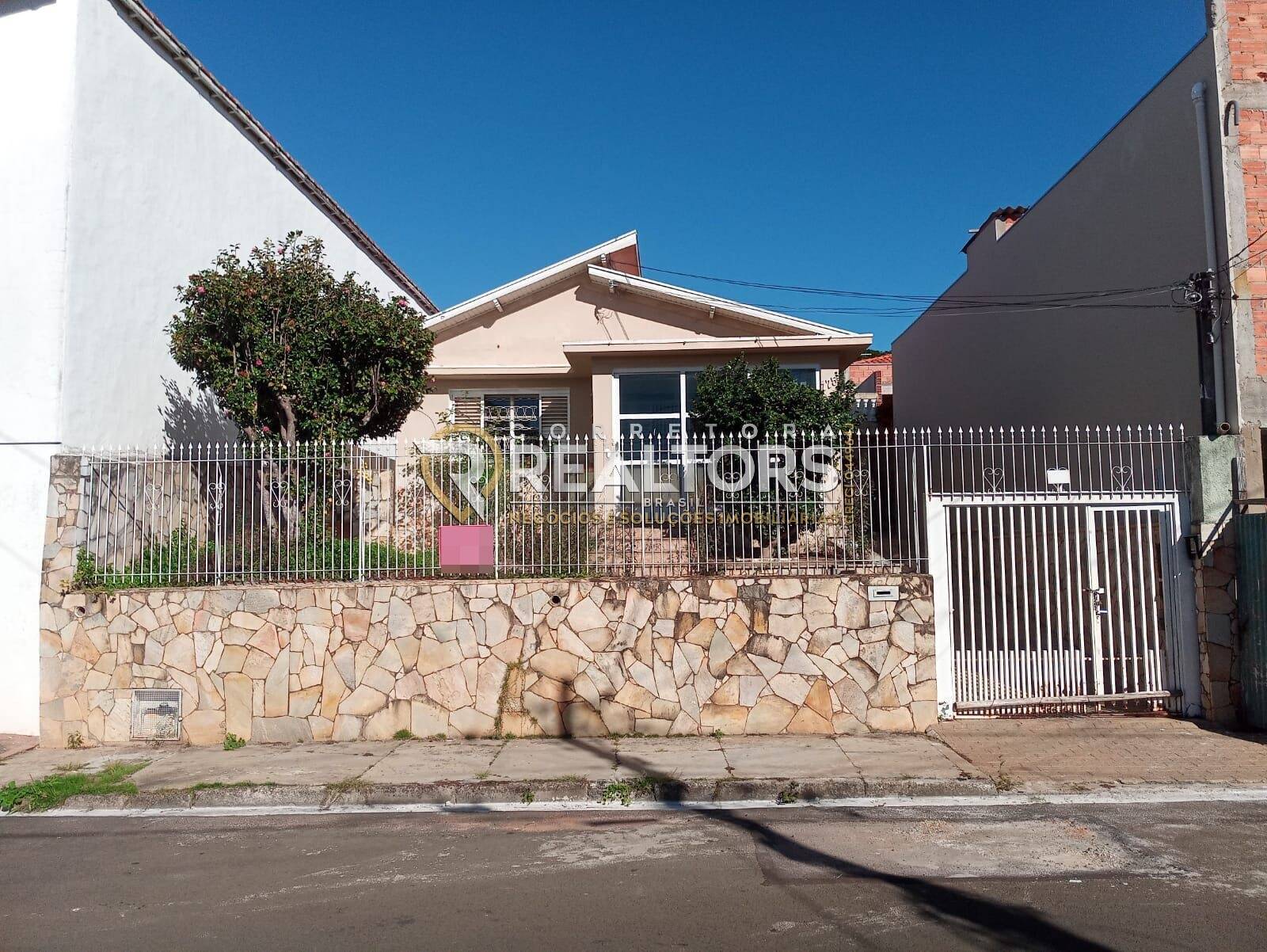 Casa 3 dormitórios na Vila Padovan em Botucatu-SP