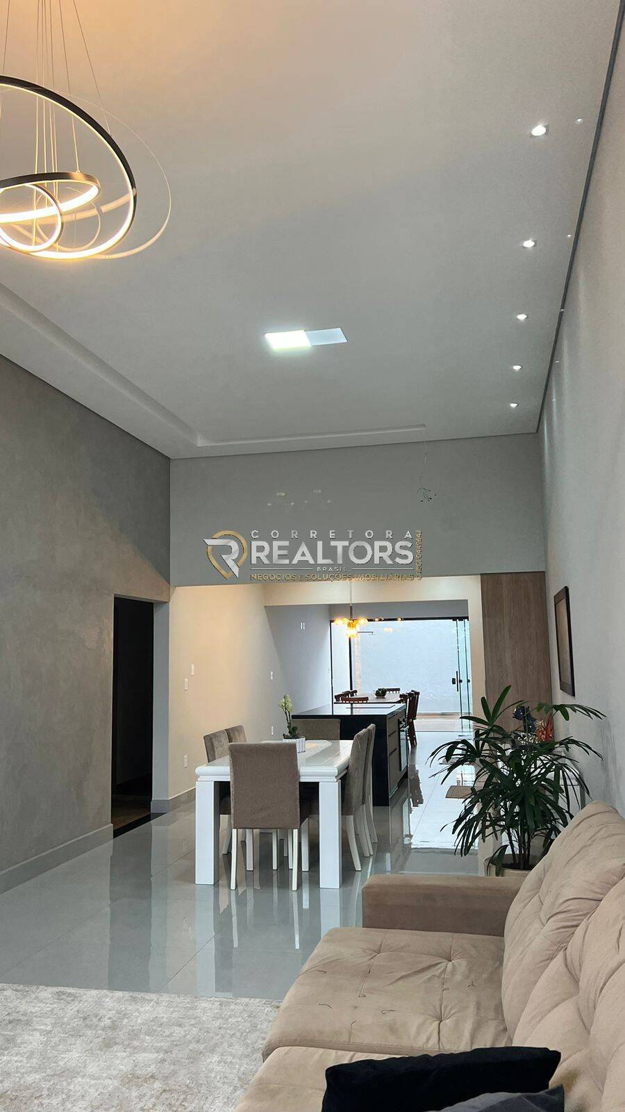 Casa à venda com 3 quartos, 184m² - Foto 4
