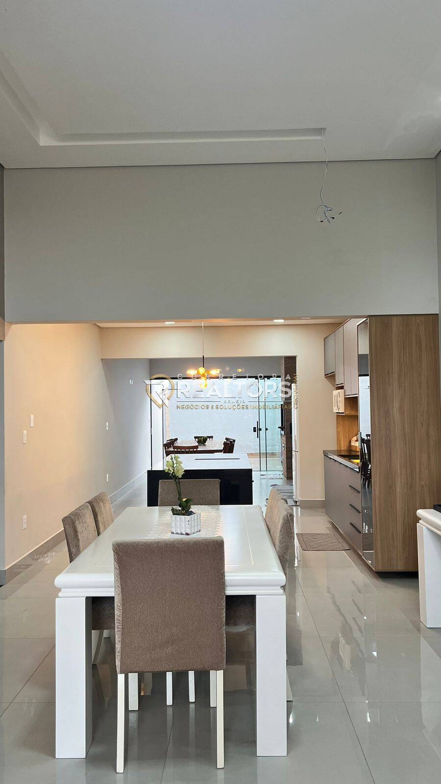 Casa à venda com 3 quartos, 184m² - Foto 7