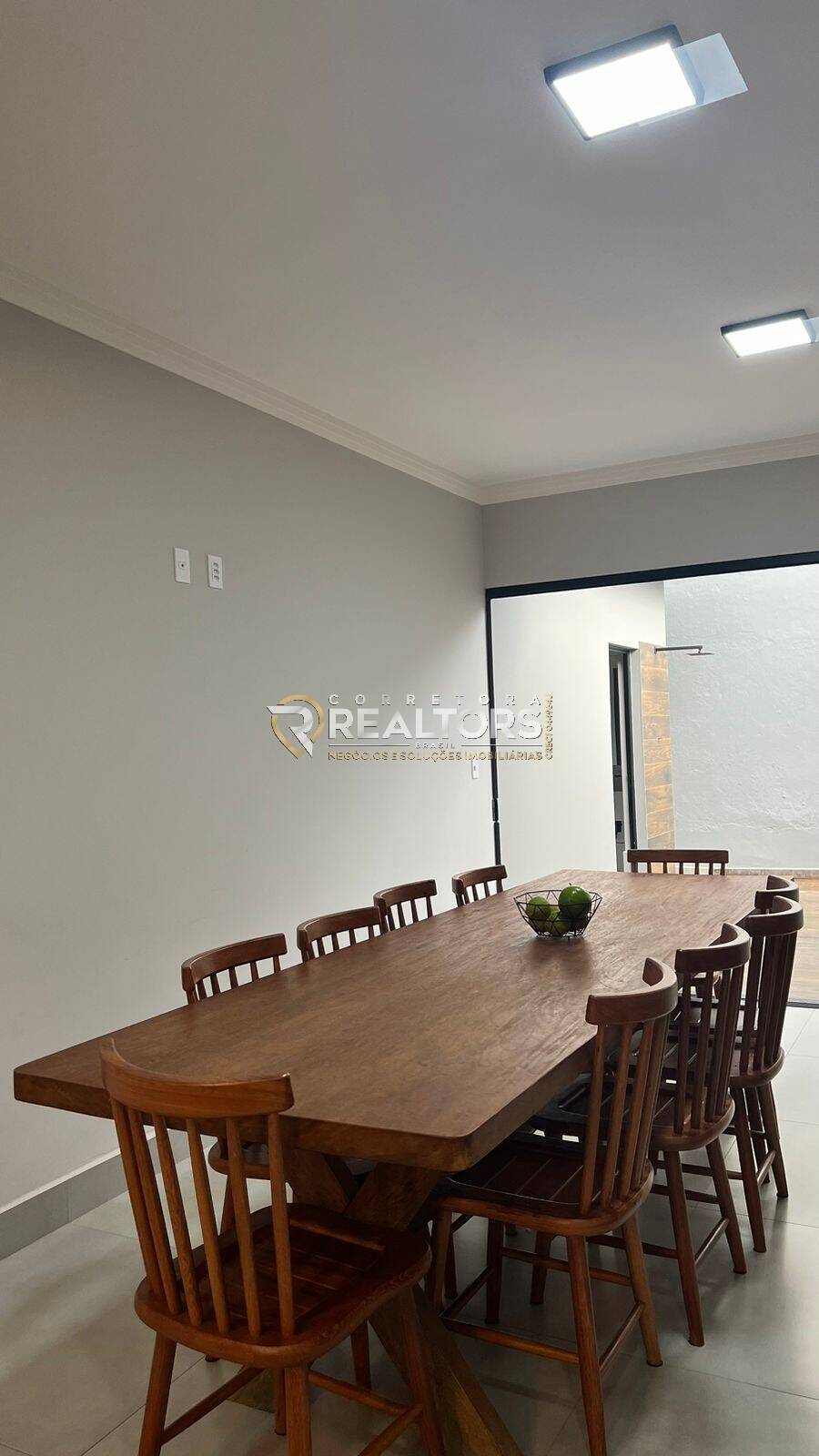Casa à venda com 3 quartos, 184m² - Foto 11