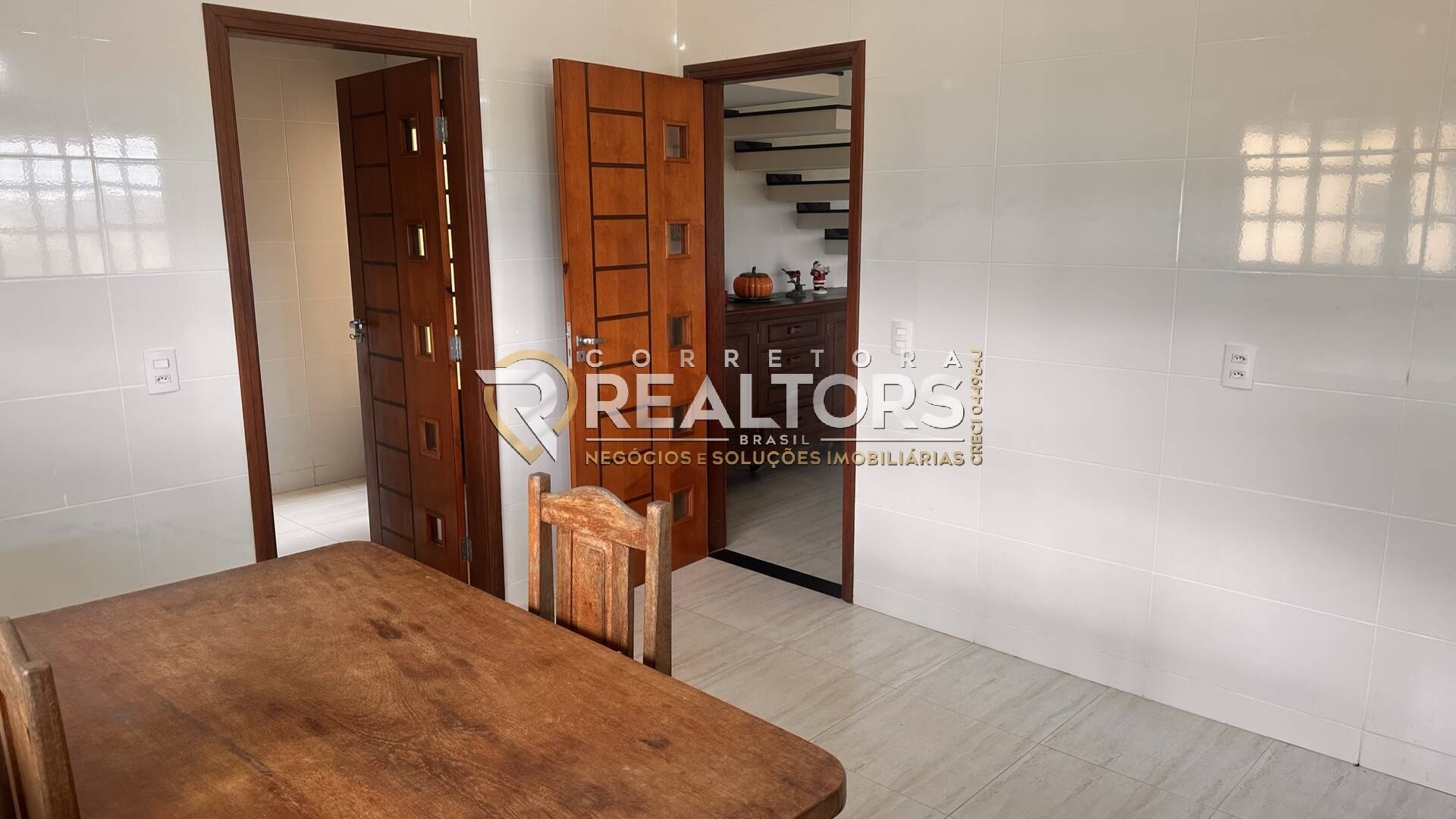 Casa à venda com 4 quartos, 380m² - Foto 7