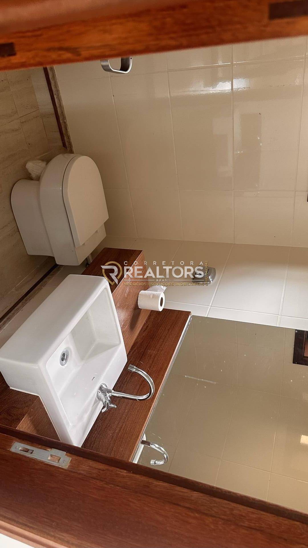 Casa à venda com 4 quartos, 380m² - Foto 6