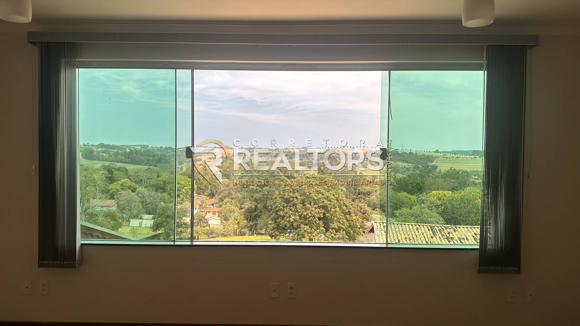 Casa à venda com 4 quartos, 380m² - Foto 26