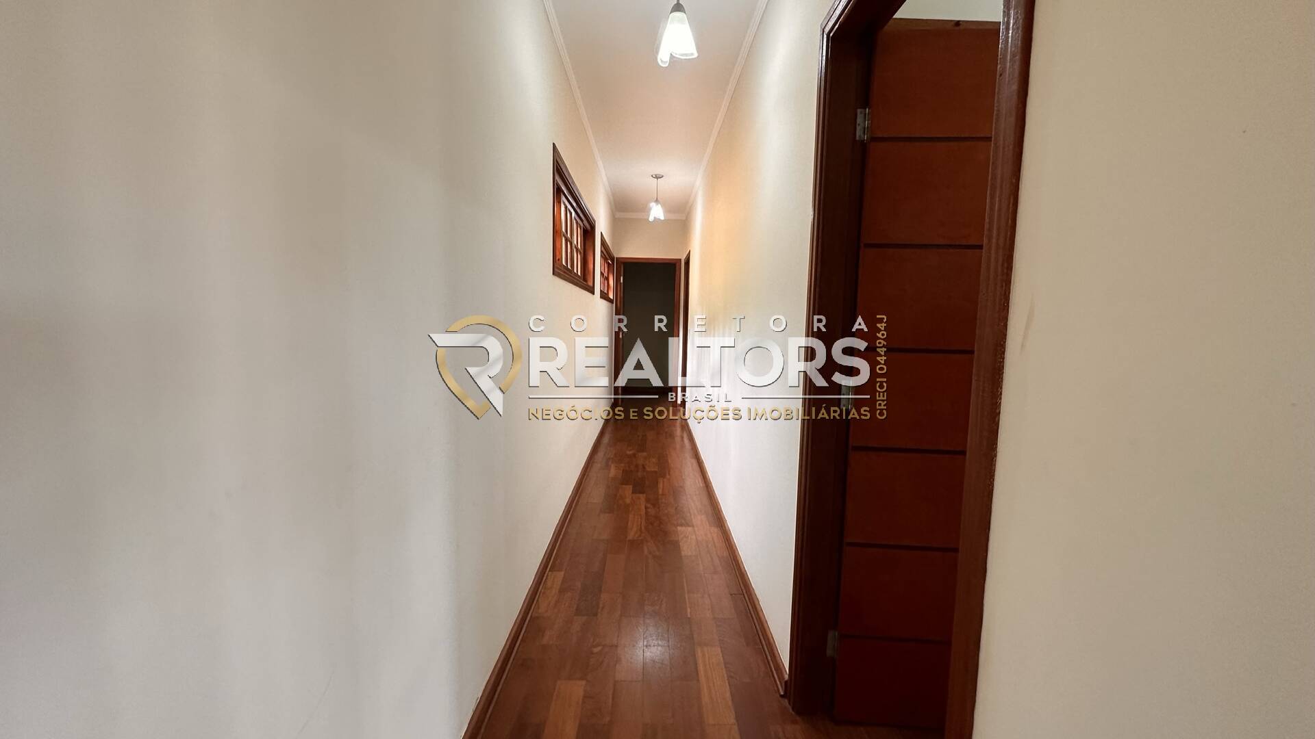 Casa à venda com 4 quartos, 380m² - Foto 25