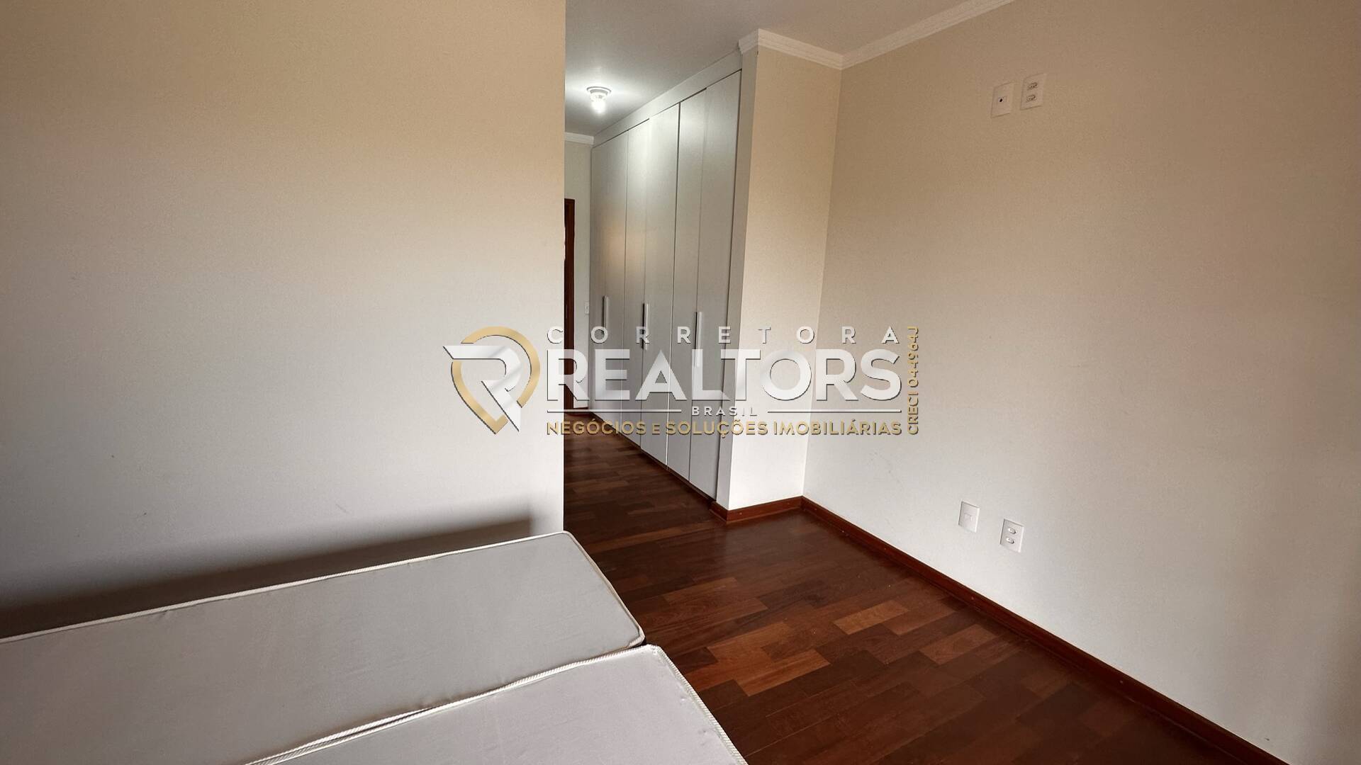 Casa à venda com 4 quartos, 380m² - Foto 18