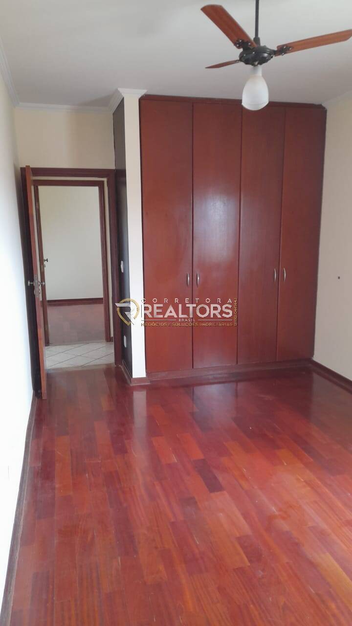 Sobrado à venda com 3 quartos, 273m² - Foto 15